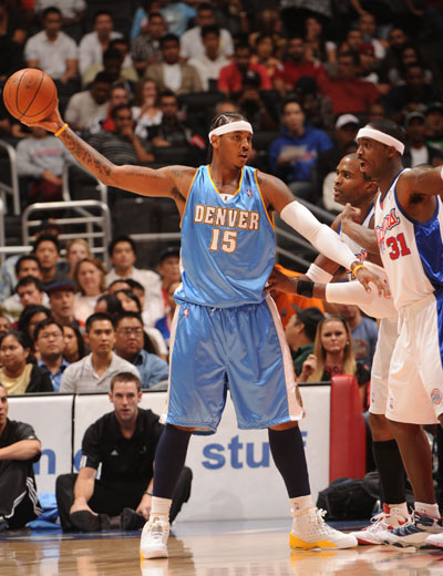 他迅速调整 他迅速调整