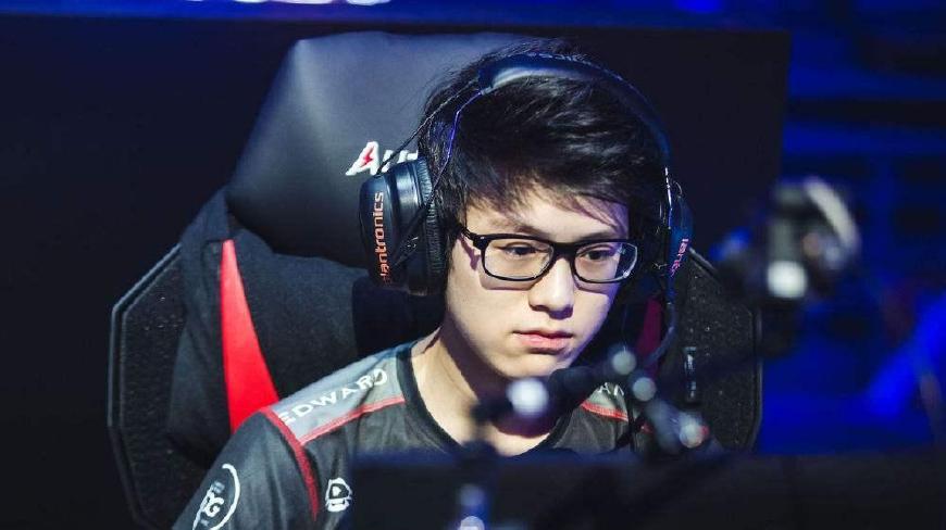 联赛冠军的 联赛冠军的